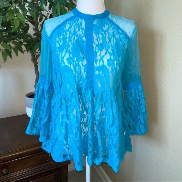 Umgee Pool Blue High Neck Bell Sleeve Lace Peplum Top Blouse Large - Picture 1 of 3